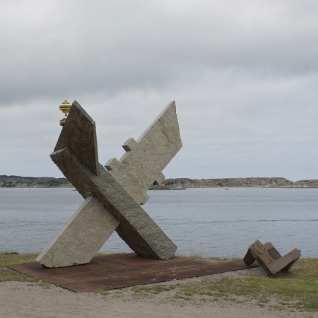 Construktion - Deconstruktion by Leo Pettersson