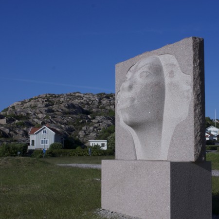 Tre ansikter by Kjersti Wexelsen Goksøyr